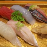 玄海鮨 - マグロ  イカ  アジ  ヒラメ  カンパチ腹身