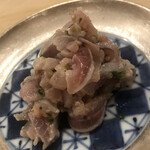 鮨 しゅん輔 - 鰯の酢洗い。旬の魚はウンマイ