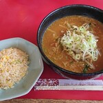 手打ラーメン 珍来 - みそラーメンセット