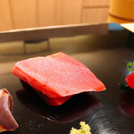 鮨 彌いち - インド鮪中トロ