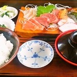 Ikkou - 刺身定食