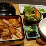 鉄板焼 鶏料理 かしわ - 名古屋コーチンのひつまぶし（2695円）