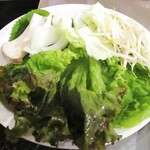 炭火七輪 もりもりモンゴリアン - 野菜盛り。　　　　　2020.07.17