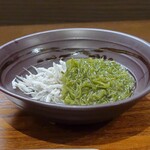 桶家乃隠居 - かまあげシラスとめかぶ