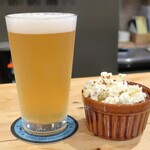 Hathor - ファットタイヤ ベルジャンホワイトと無限ポップコーン