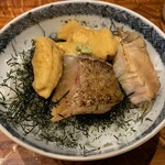 う越貞 - ノドグロとキタムラサキウニの二食丼