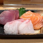 鉄板居酒屋OHANA - 造り盛り合わせ