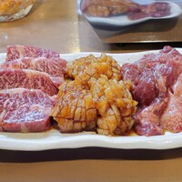 焼肉家げんちゃん - 和牛特上ハラミ、上ミノ、本日の赤身