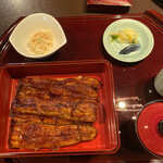 Ouna Komatsuya - うなぎ定食は　白ごはんで提供される
