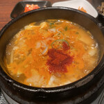 KOREAN DINING 長寿韓酒房 - 牛もつ純豆腐。