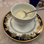 レストラン三ツ星 - 冷たい白とうもろこしのスープ