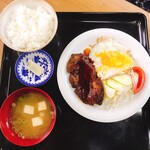 公園堂食堂 - 日替わり定食(¥500税抜)