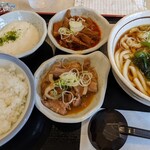 山田うどん - パンチ食べくらべ定食