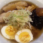 ビストロ茶葉蘭 - ボリュームタップリで美味しい醤油ラーメン