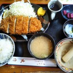 大作 - ロースかつ定食 ９４０円(税込)(2020年7月16日撮影)