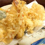 とよ常 別府駅前店 - メインの天ぷら