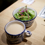 横浜焼肉kintan - スープ&サラダ