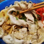 麺処 ぱちぱち - 柔らかい豚しゃぶ肉がたっぷり！