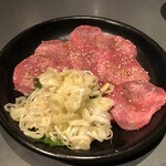 Yakiniku Dokoro Sankouen - ネギ塩たん