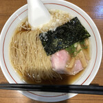 寿製麺 よしかわ - レアチャーシューは２枚。刻みタマネギは、後から効いてきます。