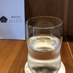 MATSU - グラスの形かわいい。
