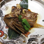 旬魚 たつみ - 鯛あらだき 1000円　(2020.6)