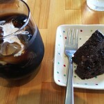 ボーノ - アイスコーヒー  オマケのガトーショコラ