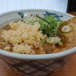 加賀 - 横から　きつねそば＋たぬき