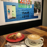 ネイバーフッド アンド コーヒー - 『RESERVE LITTE¥680』
『Aomori's Apple pie with ICE¥700』
            
            