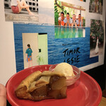ネイバーフッド アンド コーヒー - 『Aomori's Apple pie with ICE¥700』
            