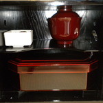 手提げ箱の中に料理