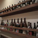 炭匠きしもと - 並んだお酒達