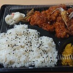 Karaage Senmonten Bunichi - こちらは「赤」です  ピリ辛好きにはgood