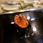 金寿司 - いくら青唐辛子のせ