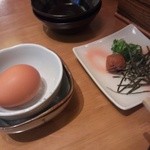 をうみ - 石焼雑炊セット（300円）の卵と具