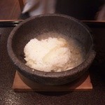 をうみ - 石焼雑炊セット（スープを注ぐと一気に沸騰します）