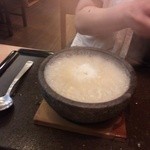 をうみ - 石焼雑炊セット（スープを注ぐと一気に沸騰します）