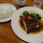 レストラン・サカキ - タスマニア産サーモンのムニエルのランチ