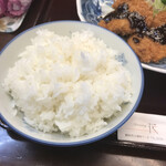 Ｄｉｎｉｎｇ 花 - 