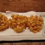 和の台所　ぼっちり - とうもろこしの天ぷら  480円
缶詰のとうもろこしを揚げてるな