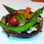 The四季處 飛来 - 丸茄子の鶏みそ焼きチーズのせ