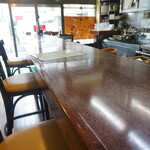 洋食 三浦亭 - カウンターの様子