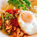 カフェ・デ・グランリュ - ガパオライス