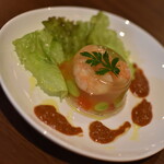 ワインバー バッカス - 海老と夏野菜のゼリー寄せ（７５０円）２０２０年７月