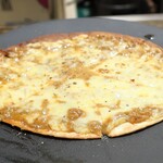 トリワイン ＰＩＫＯＳＨＨＨＵ - スパイシーキーマカレーピッツァ