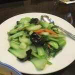 食為天 - 青梗菜と木耳の炒め物