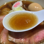 中華そば　堀川 - 「琥珀色」に輝く極上スープ