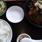 志峰飯店 - 豚足炒め定食885円 ※旧価格