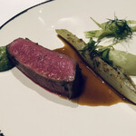 エスキス - シストロン産仔羊のブレゼ　ヒヨコ豆　よもぎ