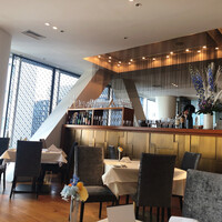 IL PINOLO 梅田 - ゆったりとした店内｡ﾟ✶ฺ.ヽ(*´∀｀*)ﾉ.✶ฺﾟ｡